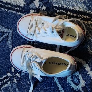 White classic converse